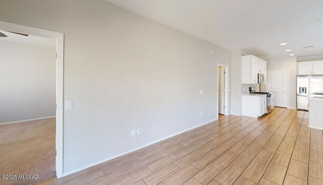 7075 Vuelta Aguarachay, Tucson, AZ 85756