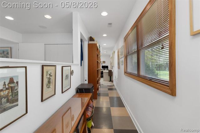 12959 Talbot Lane, Huntington Woods, MI 48070