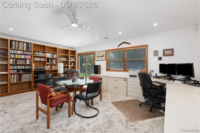 12959 Talbot Lane, Huntington Woods, MI 48070