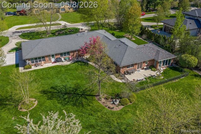 12959 Talbot Lane, Huntington Woods, MI 48070