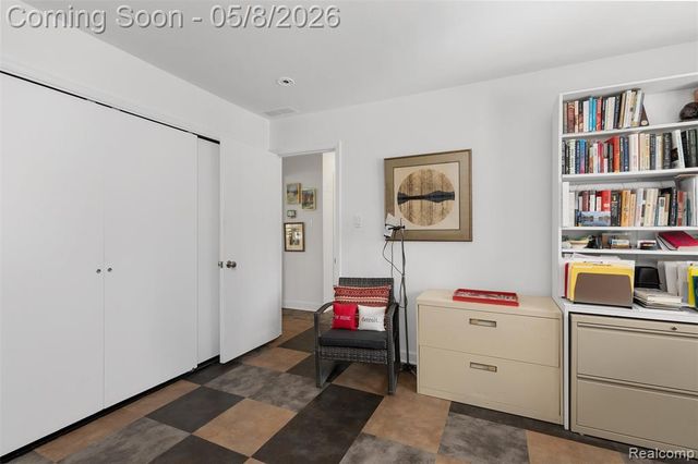 12959 Talbot Lane, Huntington Woods, MI 48070