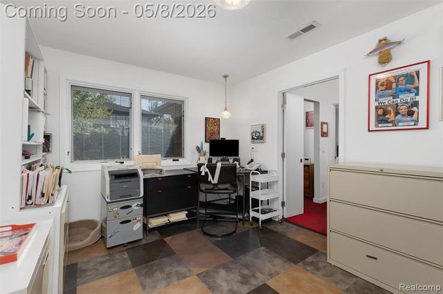 12959 Talbot Lane, Huntington Woods, MI 48070