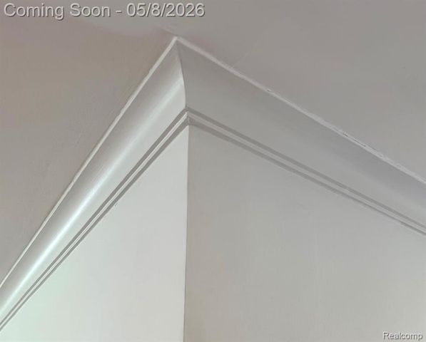 12959 Talbot Lane, Huntington Woods, MI 48070