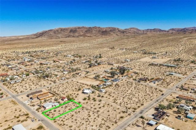 7 Sunrise, 29 Palms, CA 92277