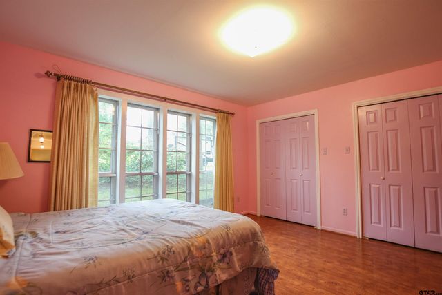 2115 Heather Lane, Tyler, TX 75703