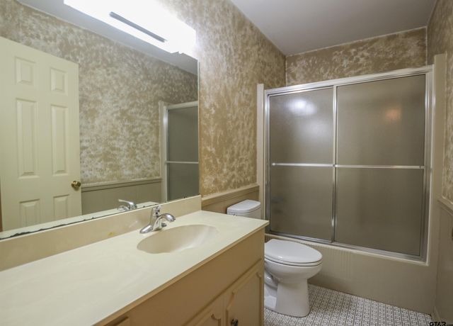 2115 Heather Lane, Tyler, TX 75703