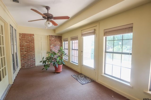 2115 Heather Lane, Tyler, TX 75703