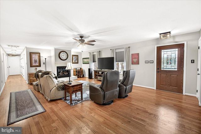 1 MANTLE CT, Thurmont, MD 21788