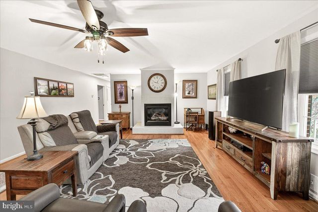 1 MANTLE CT, Thurmont, MD 21788