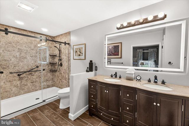 1 MANTLE CT, Thurmont, MD 21788