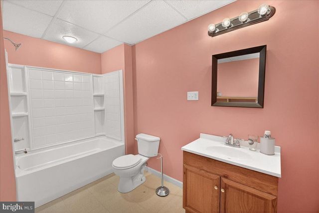 1 MANTLE CT, Thurmont, MD 21788