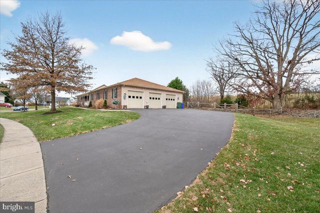 1 MANTLE CT, Thurmont, MD 21788