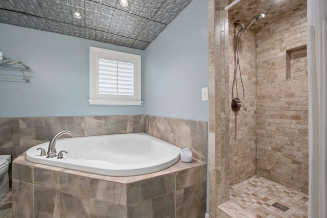 830 Hillwood Blvd, Nashville, TN 37209