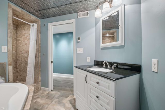 830 Hillwood Blvd, Nashville, TN 37209