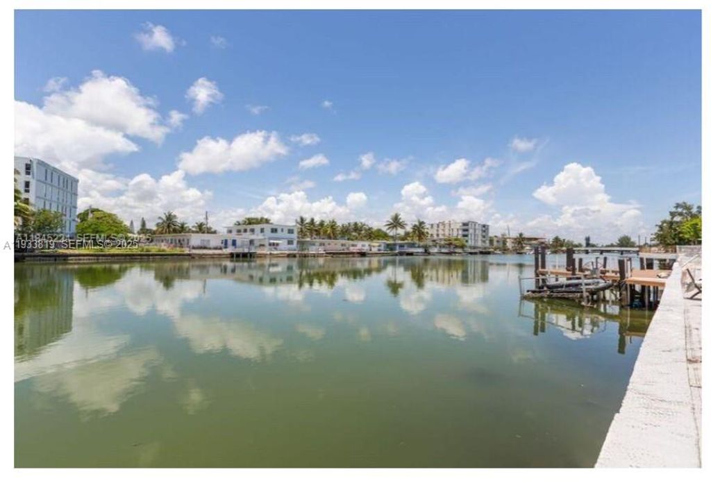 8210 Byron Ave 12, Miami Beach, FL 33141