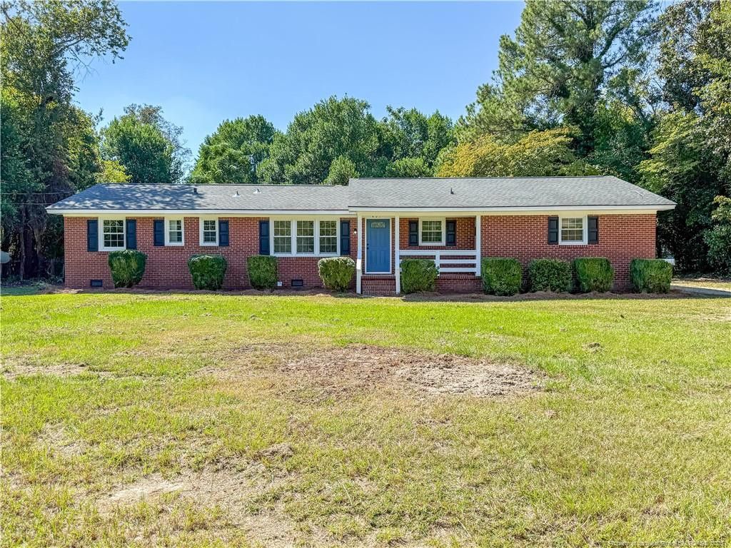 407 Stacy Weaver Drive, Fayetteville, NC 28311