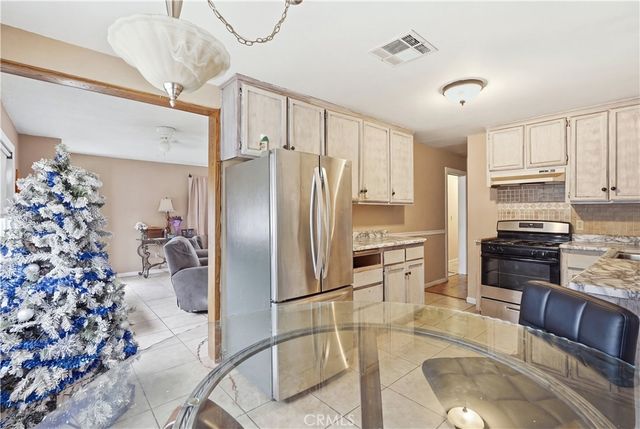 32438 Kentucky, Yucaipa, CA 92399