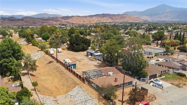 32438 Kentucky, Yucaipa, CA 92399