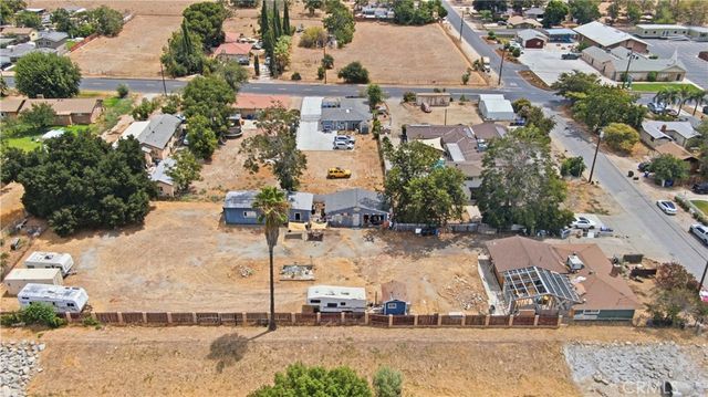 32438 Kentucky, Yucaipa, CA 92399