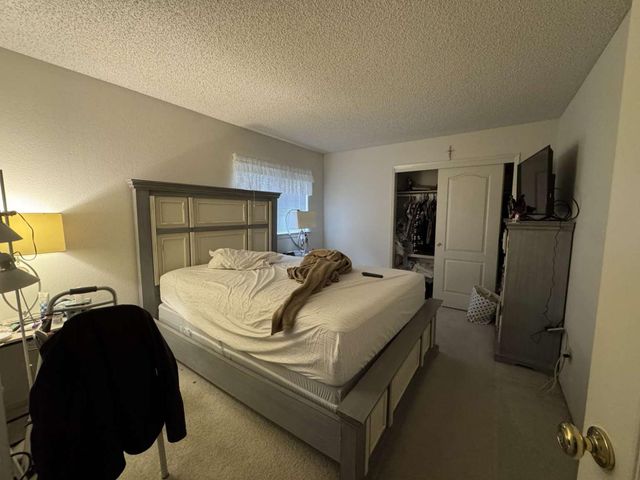 2090 E Pryor Drive, Fresno, CA 93720