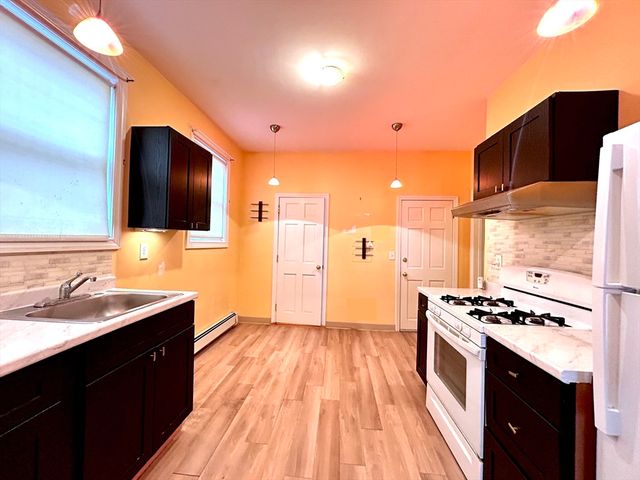26 Sargent St 1, Boston, MA 02125