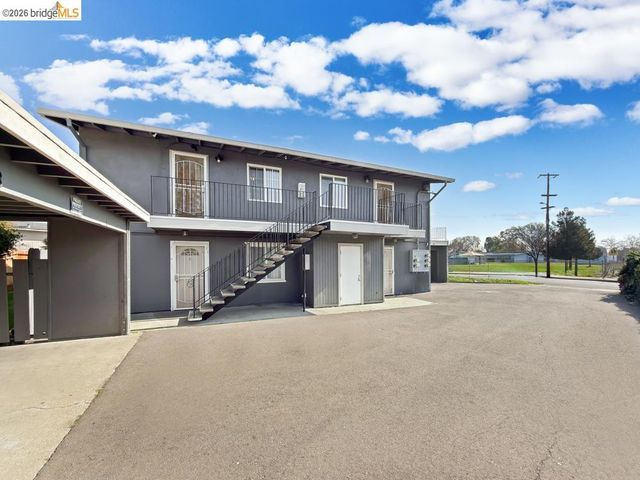 761 Shepherd Ave, Hayward, CA 94544