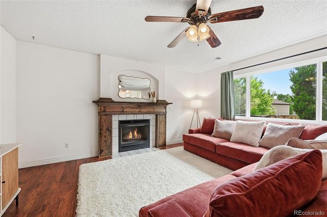 9688 Whitecliff Place, Highlands Ranch, CO 80129