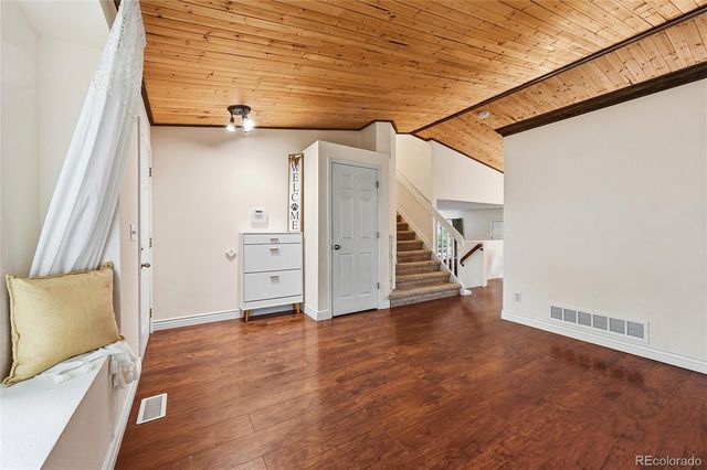 9688 Whitecliff Place, Highlands Ranch, CO 80129