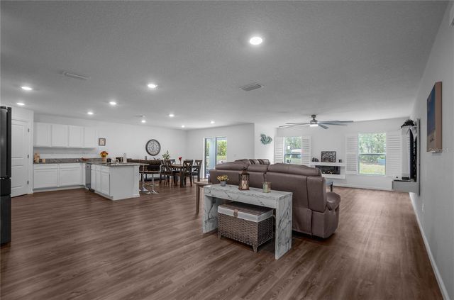 11 FRINGETREE COURT, Homosassa, FL 34446