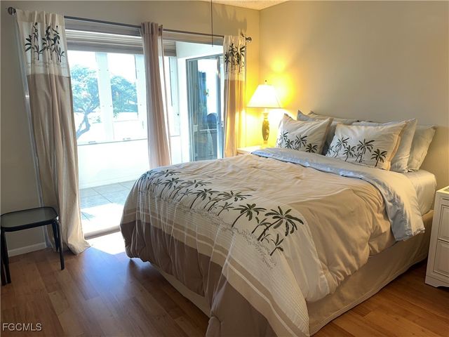 6102 Augusta DR 307, Fort Myers, FL 33907