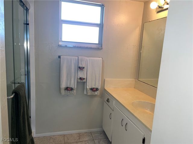 6102 Augusta DR 307, Fort Myers, FL 33907