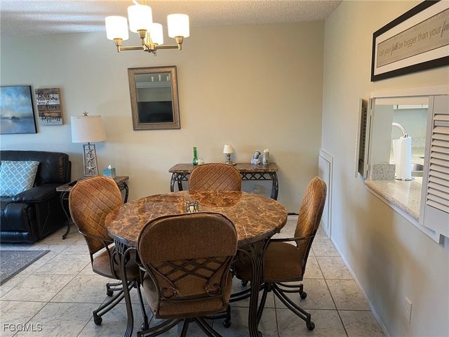 6102 Augusta DR 307, Fort Myers, FL 33907