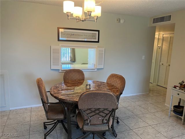 6102 Augusta DR 307, Fort Myers, FL 33907