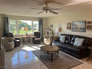 6102 Augusta DR 307, Fort Myers, FL 33907