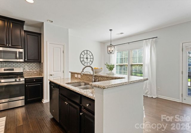 3443 Hornets Nest Way, Charlotte, NC 28208