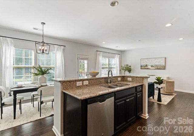 3443 Hornets Nest Way, Charlotte, NC 28208