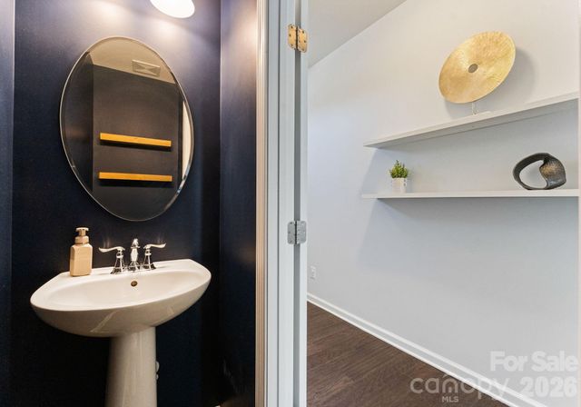 3443 Hornets Nest Way, Charlotte, NC 28208