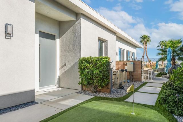 1200 Celadon Street, Palm Springs, CA 92262