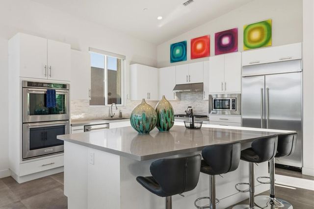 1200 Celadon Street, Palm Springs, CA 92262