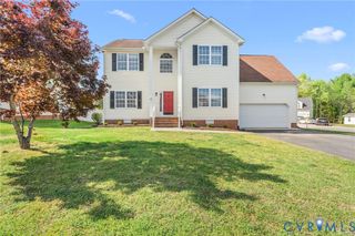 13300 Castlewellan Dr, Chester, VA 23836