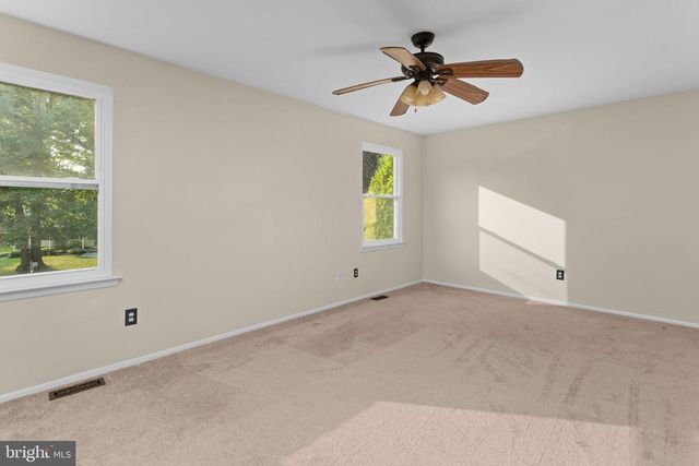 64 WINDINGBROOK DR, Atco, NJ 08004