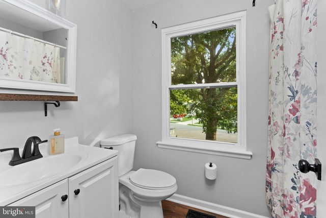 64 WINDINGBROOK DR, Atco, NJ 08004
