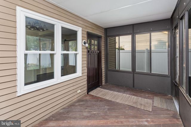 64 WINDINGBROOK DR, Atco, NJ 08004