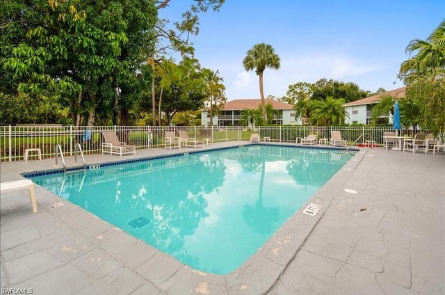 5739 Whitaker RD A202, Naples, FL 34112
