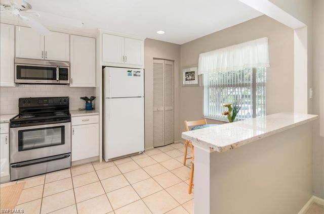5739 Whitaker RD A202, Naples, FL 34112