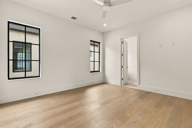 5122 Elsby Avenue, Dallas, TX 75209