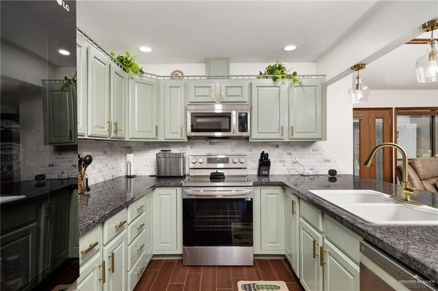 3002 Lazy Lake Drive, Harlingen, TX 78550