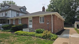1190 Belle Avenue, Lakewood, OH 44107