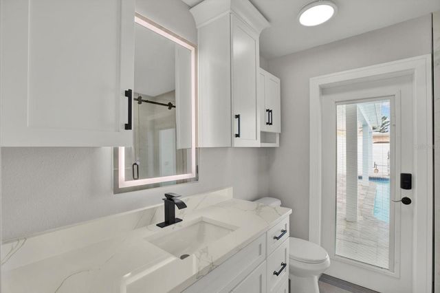 11577 48TH AVENUE N, St Petersburg, FL 33708