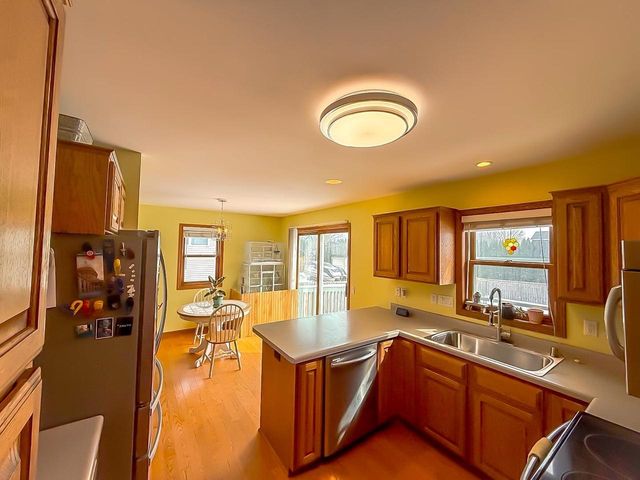 221 Overlook Terrace, Marshall, WI 53559